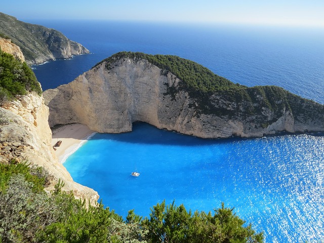 Best Lebanon Travel Escapes for Mediterranean Flavor and Scenic Contrast