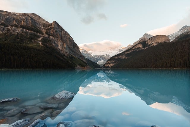Canada Hotels Pairing mountain calm with city-level sophistication