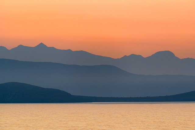 Greece Hotels Facing the Aegean With Light, Breeze, and Grace
