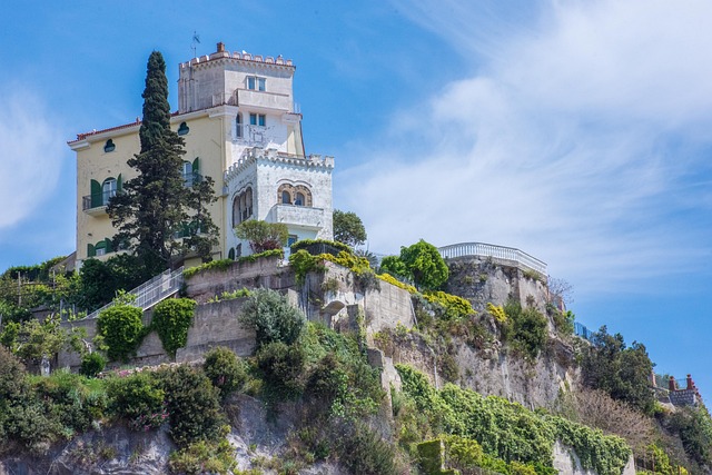 Hidden Villas in Amalfi Coast With Sea View
