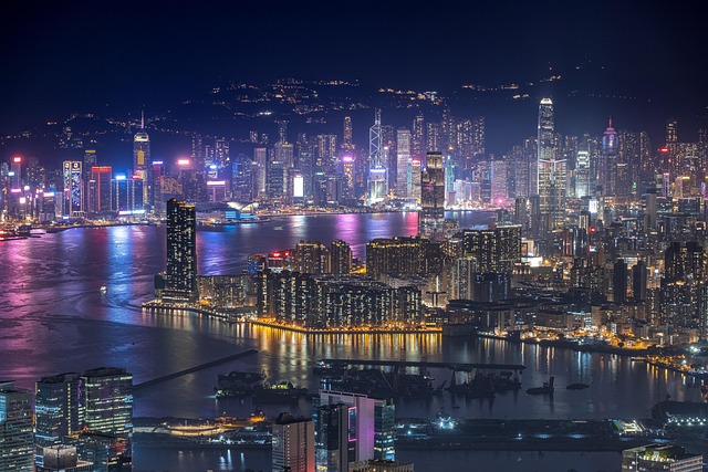 Luxury Hotels in Hong Kong for Skyline Glamour and Precision