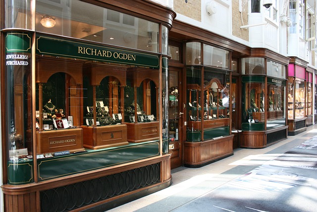 Luxury Hotels in London Mayfair for Elegant Stay Experience