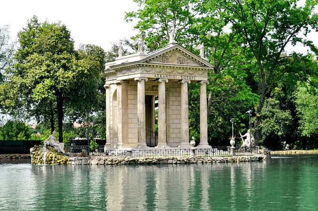 Private Villas in Rome for Family Stay