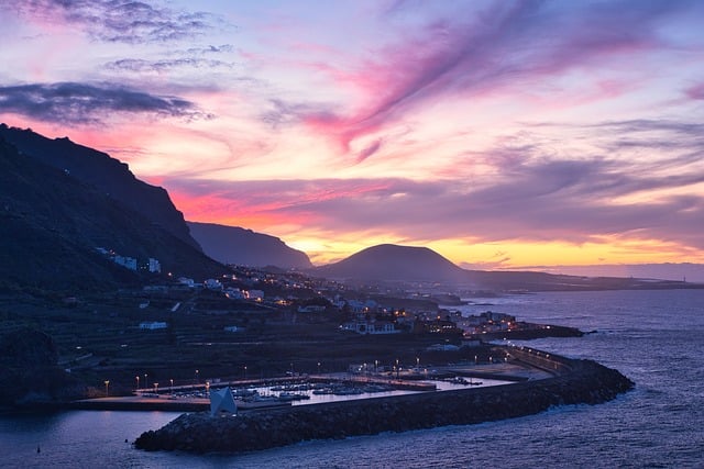 Spain Travel Days Filled With Coastlines, Color, and Late Evenings