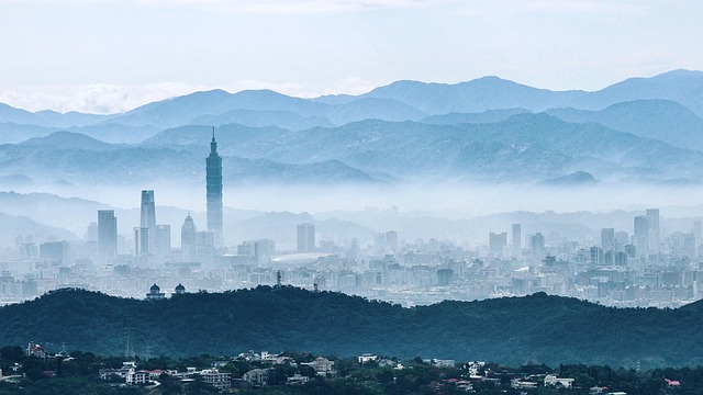Taiwan Hotels Pairing city convenience with mountain-view ease